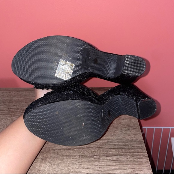 Straw Chunky Heeled Mule Sandals - Picture 7 of 7